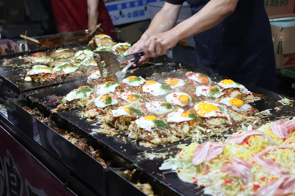 とうかさんの屋台ブースで出店された広島お好み焼き